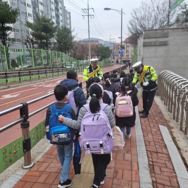 충북경찰, 715개소 어린이보호구역 '<b>안전</b>' 살핀다