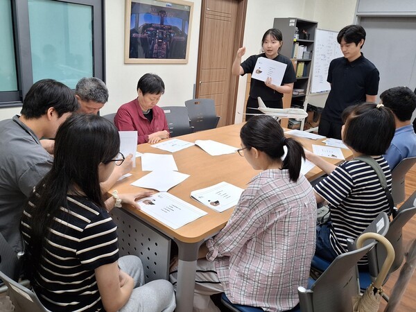 하늘 향한 꿈에 날개 달다... 청주대·국제키비탄, 장애학생 항공체험 지... - 뉴스 썸네일 이미지